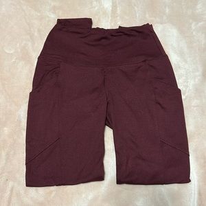 Zenana Maroon Leggings With Side Pocket Size Small
